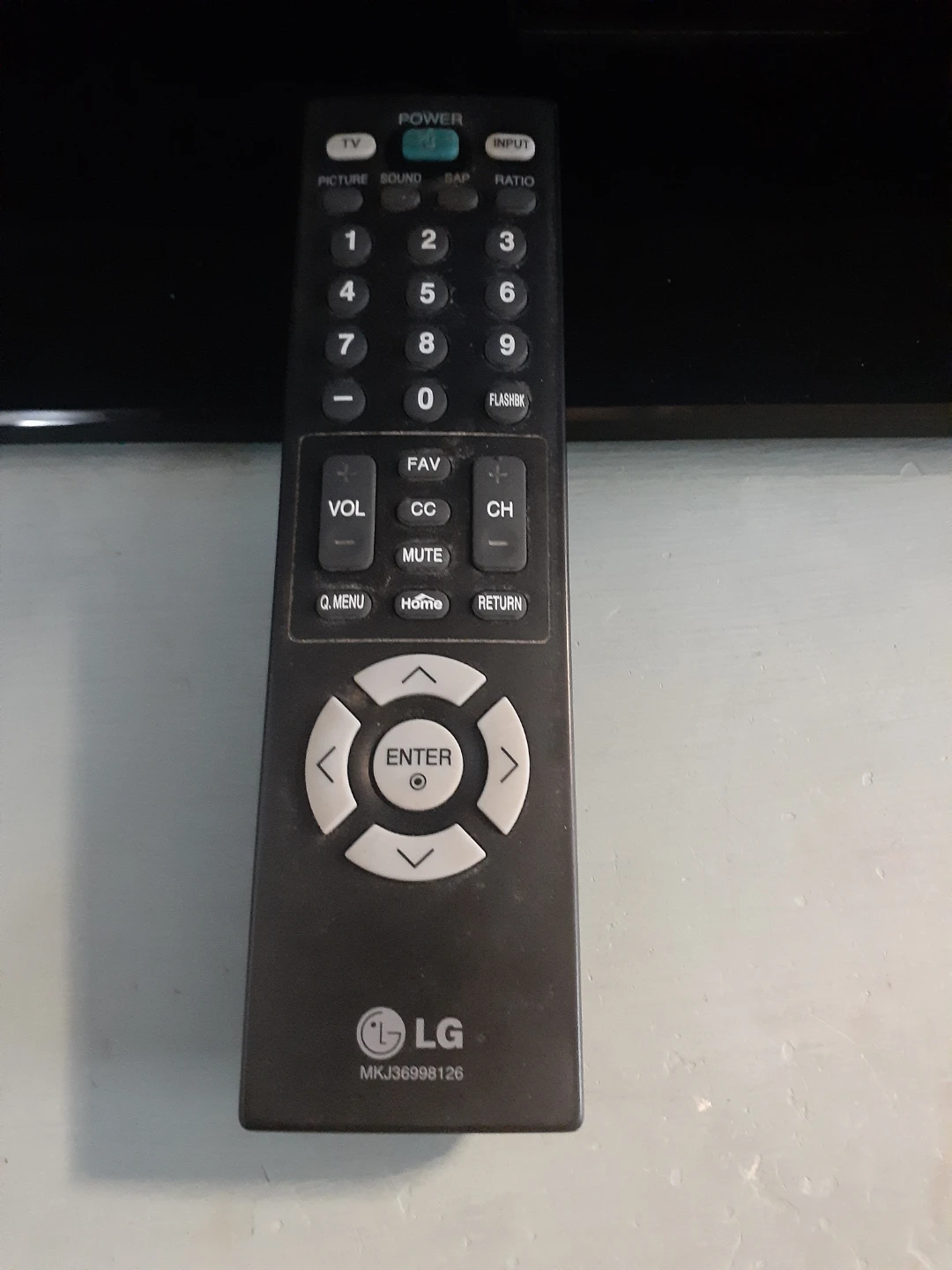 LG 42-inch LED TV 42LV4400 - photo 3