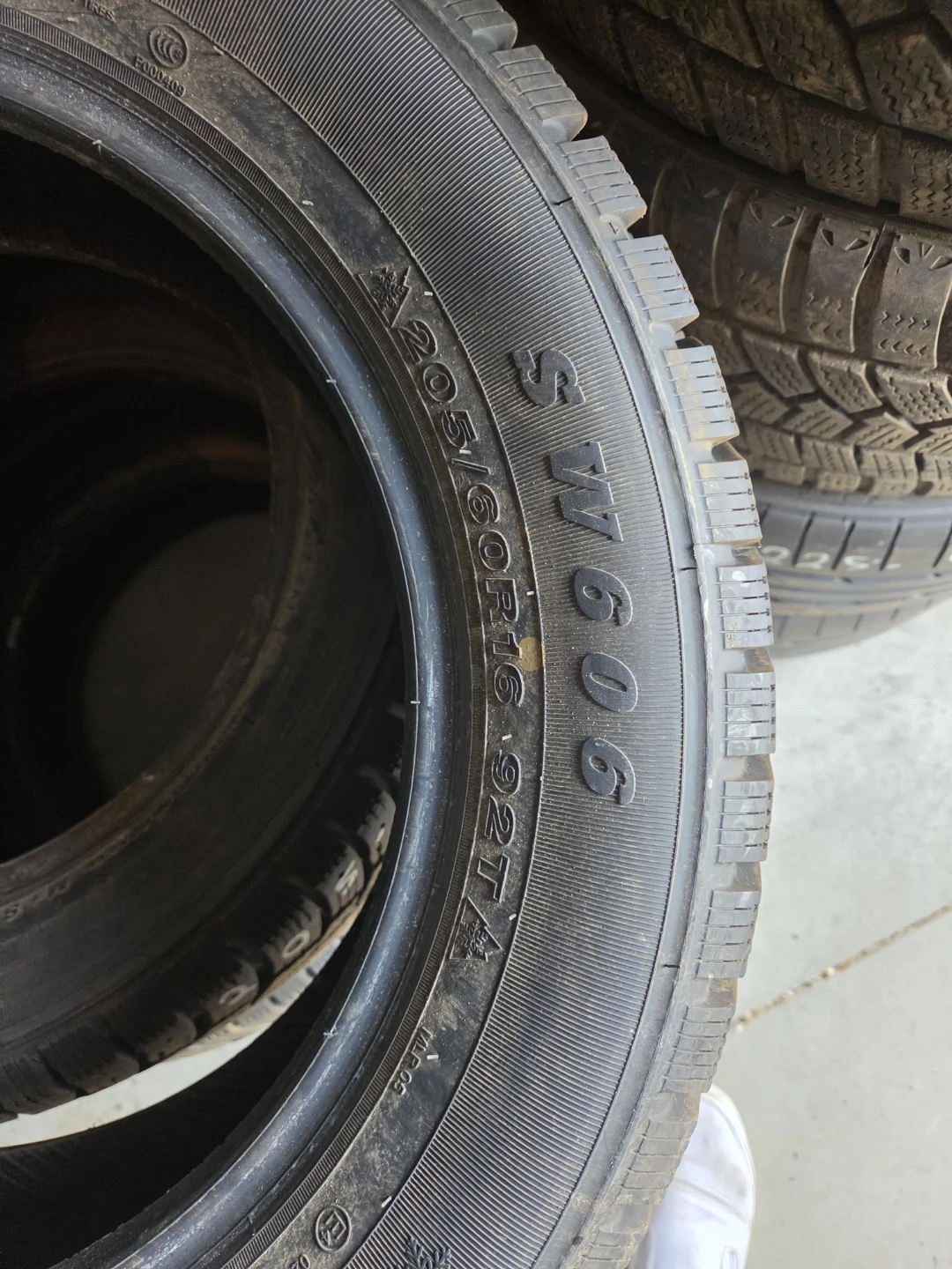 205/60R16 Frost Extreme Winter Tires - photo 4
