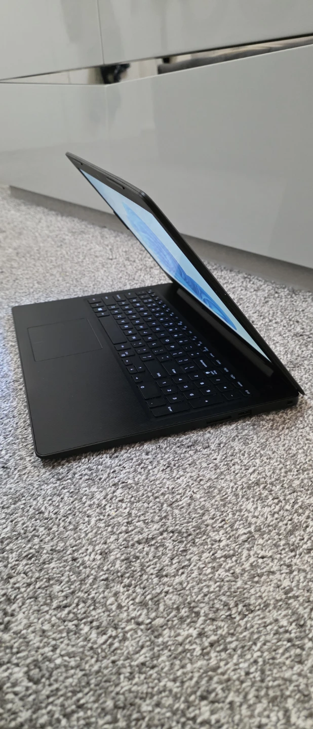 Dell Laptop Slim  256Gb SSd 8GB ram Dedicated 512Mb video - photo 3