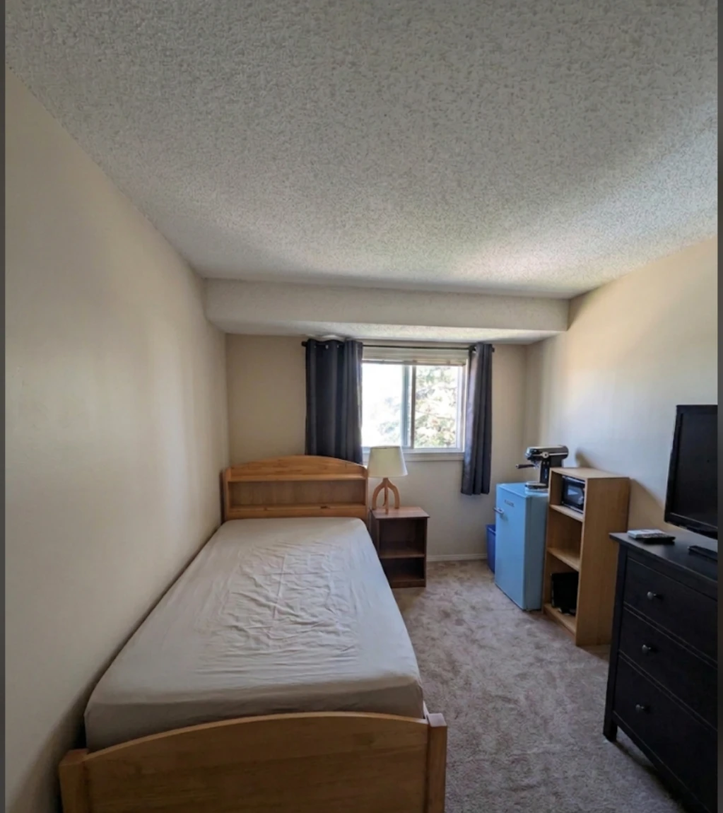 Room for Rent - photo 2