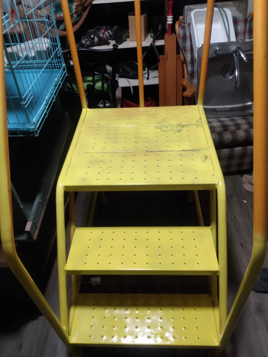 Mobile Industries Rolling Safety Ladder