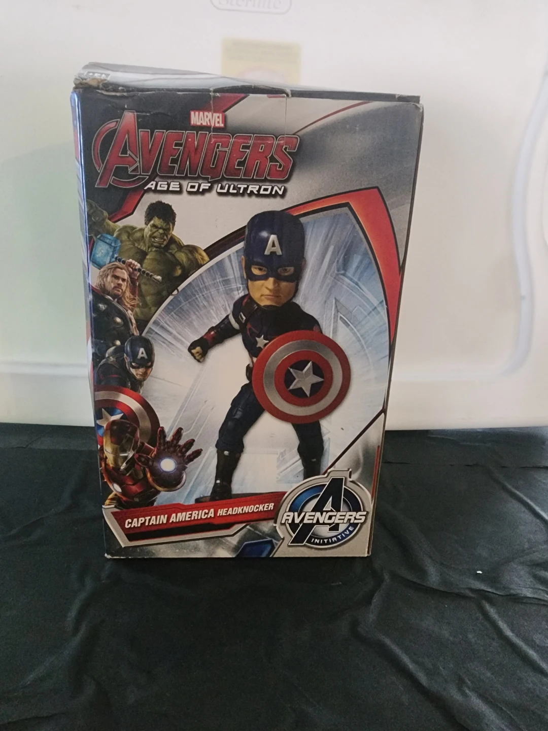NECA Marvel Avengers Captain America Headknocker