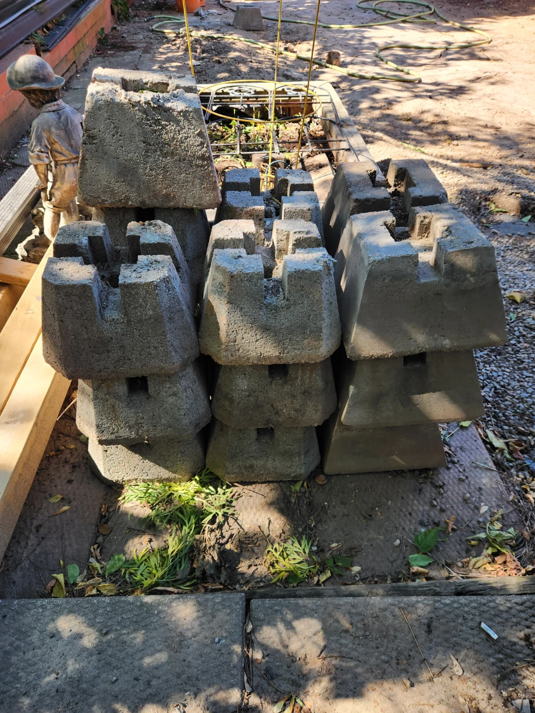 Deck blocks