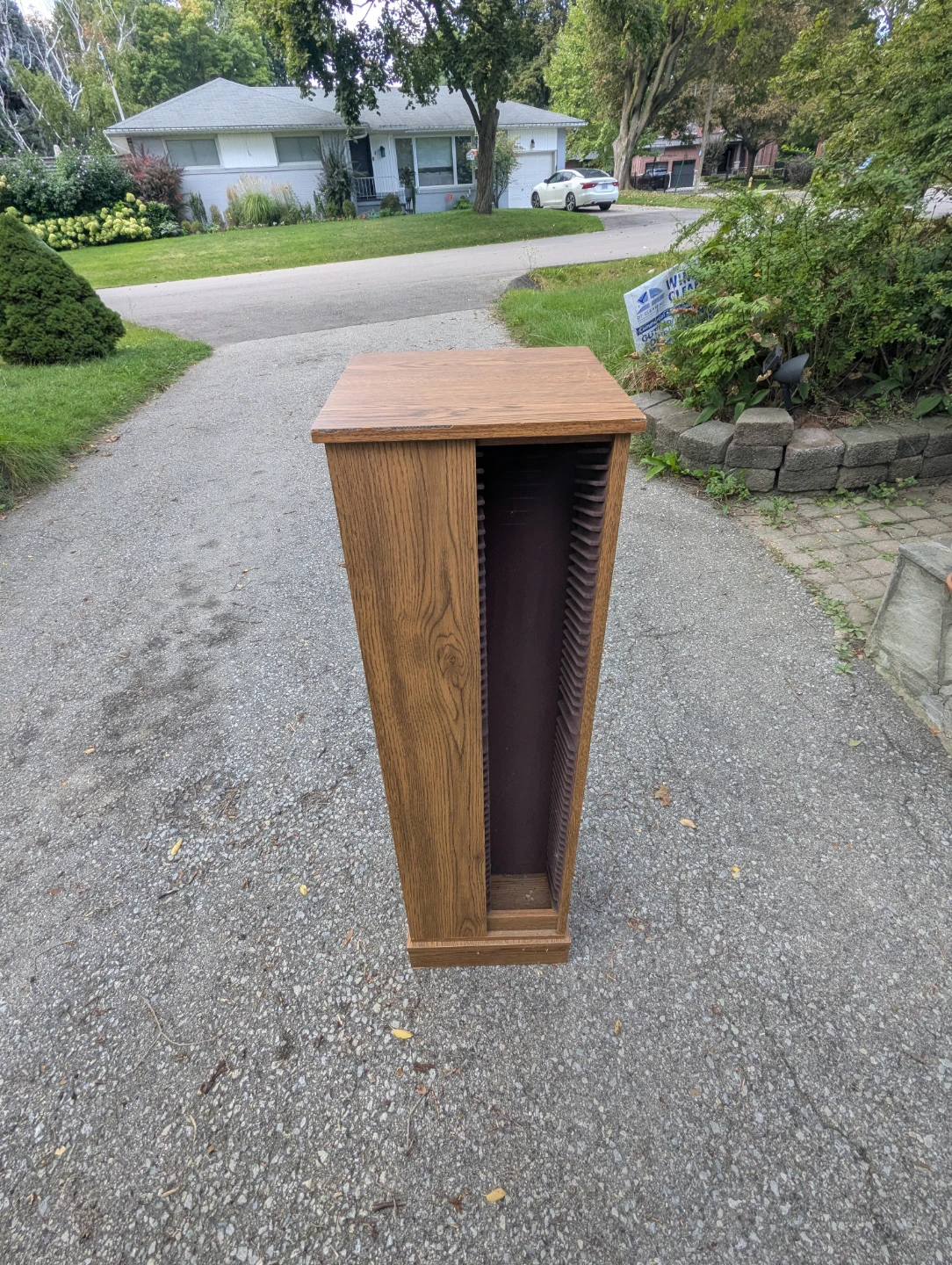 Oak Finish CD Media Storage Tower - photo 2