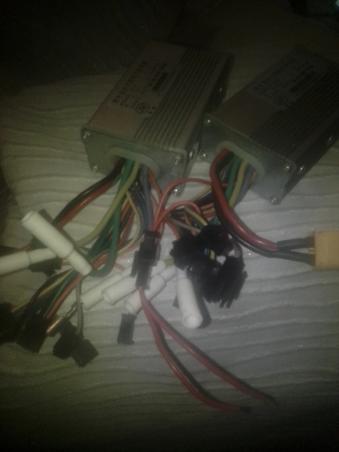 🏈 Two DC Brushless Motor Controllers - photo 2