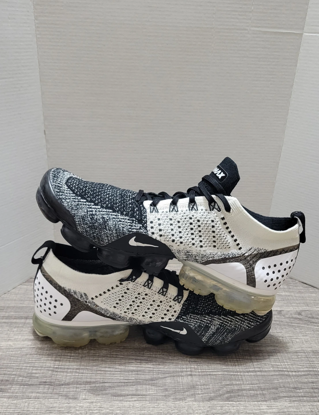 Nike Air VaporMax Flyknit 2 Black White Size 10 - photo 2