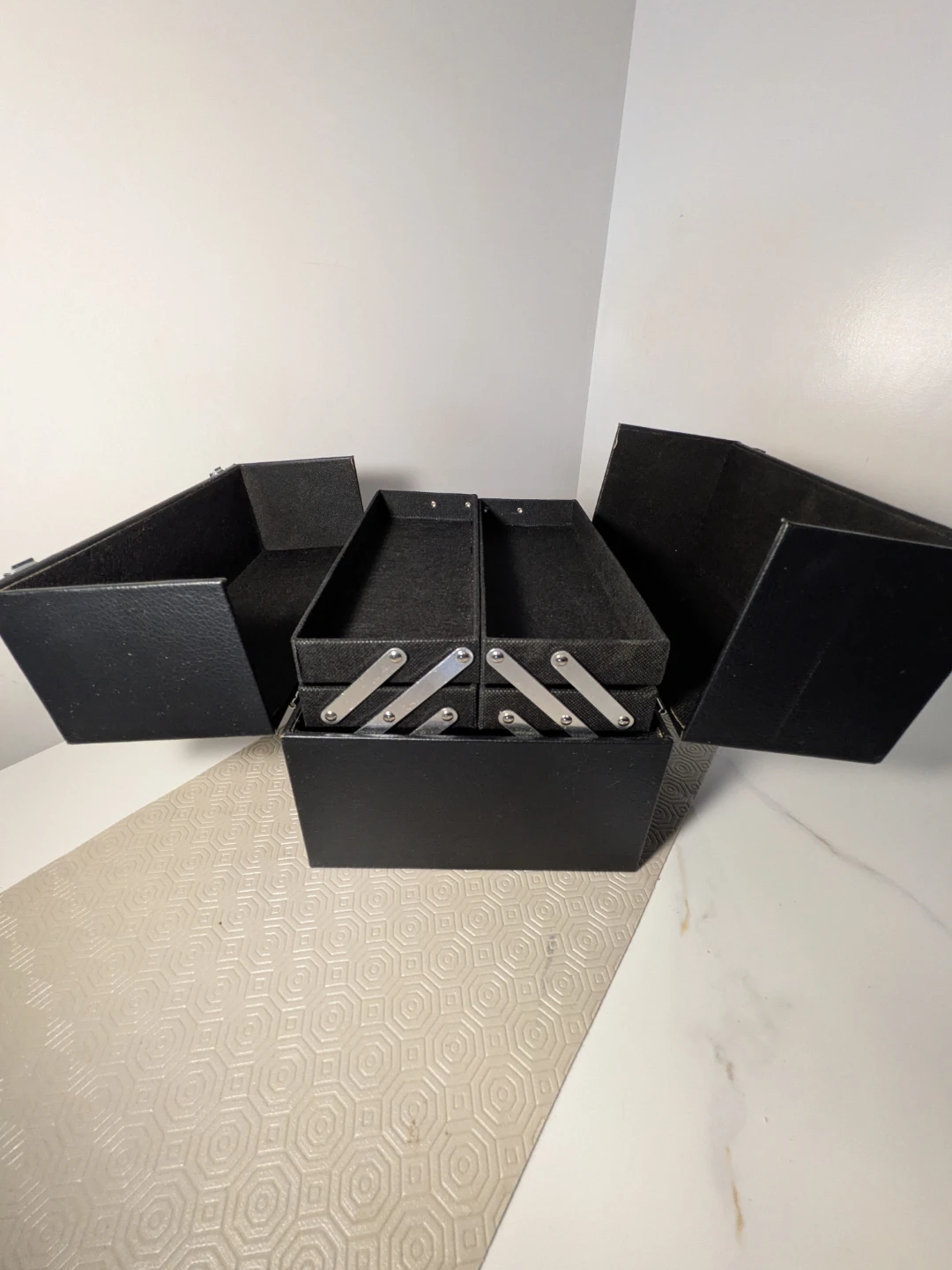 Black Makeup Train Case - photo 3