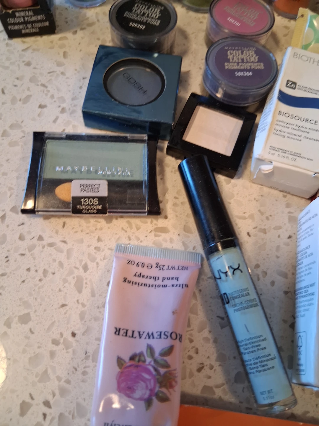Random bag of beauty items - photo 5