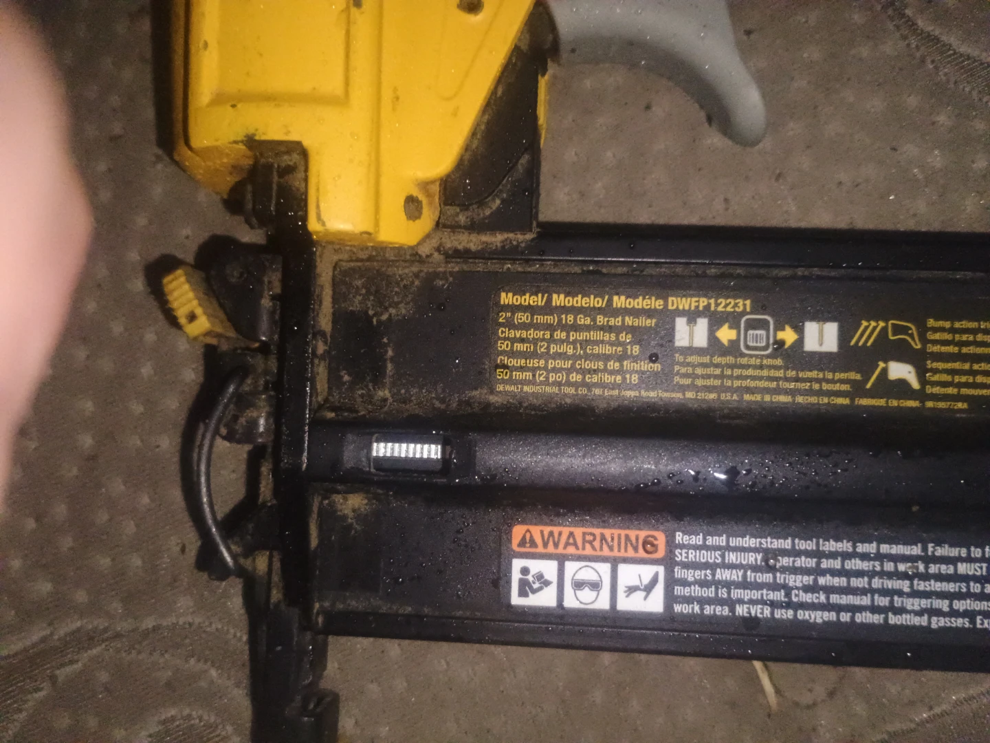 DEWALT DWFP12231 18 Gauge Brad Nailer