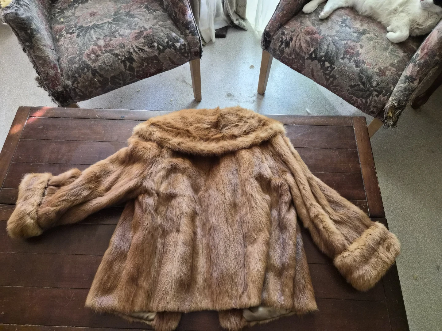 Vintage Women's Mink Fur Coat - photo 2