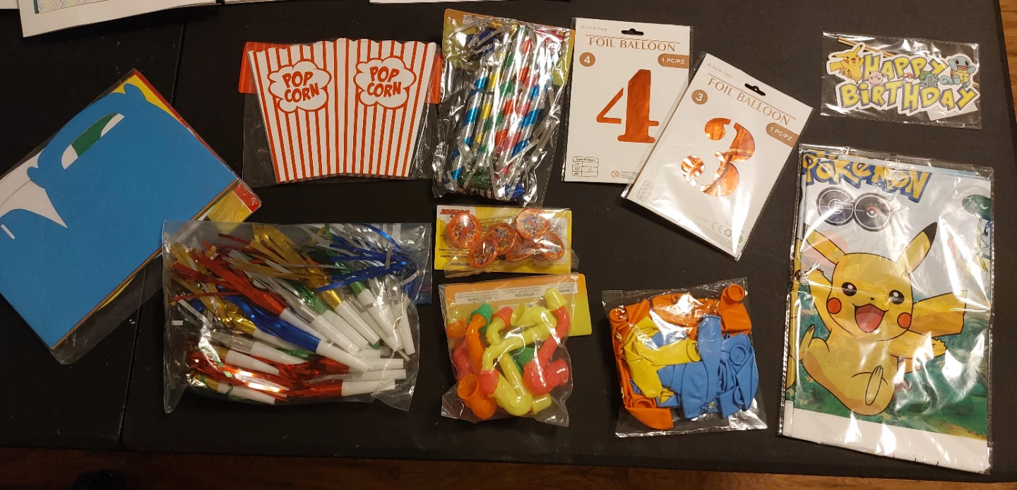 🎉  Party Decoration and Supplies Bundle