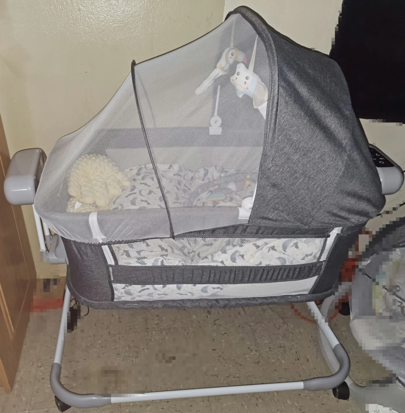 Baby Rocking Bassinet