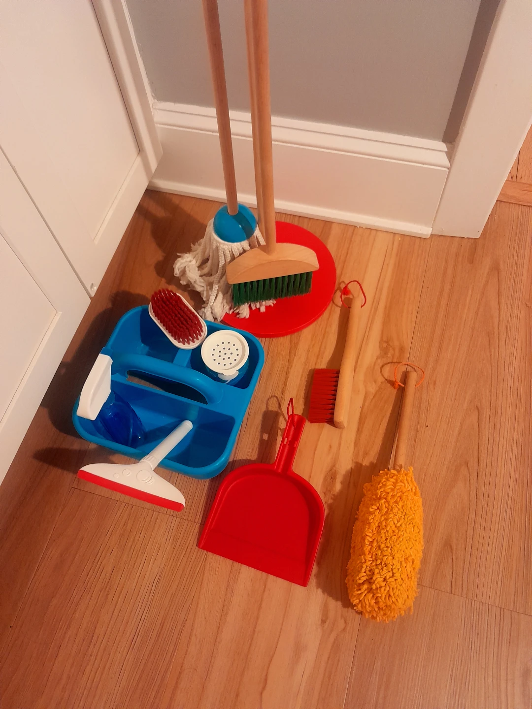 Melissa & Doug Cleaning Set - photo 2