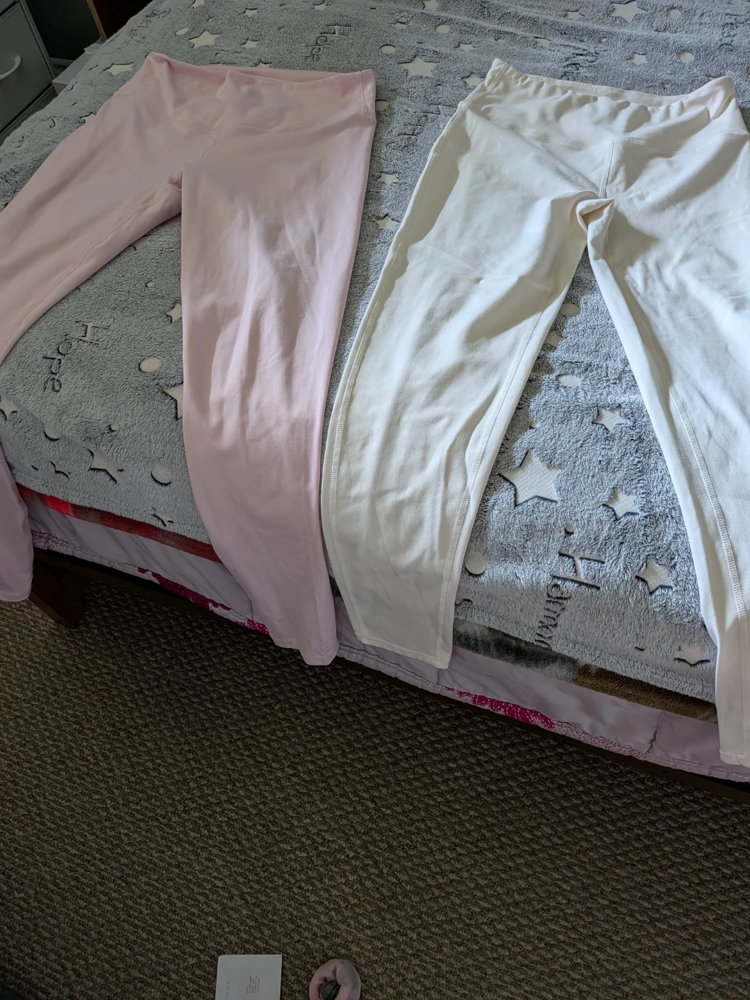 Two pairs of leggings, size Medium
