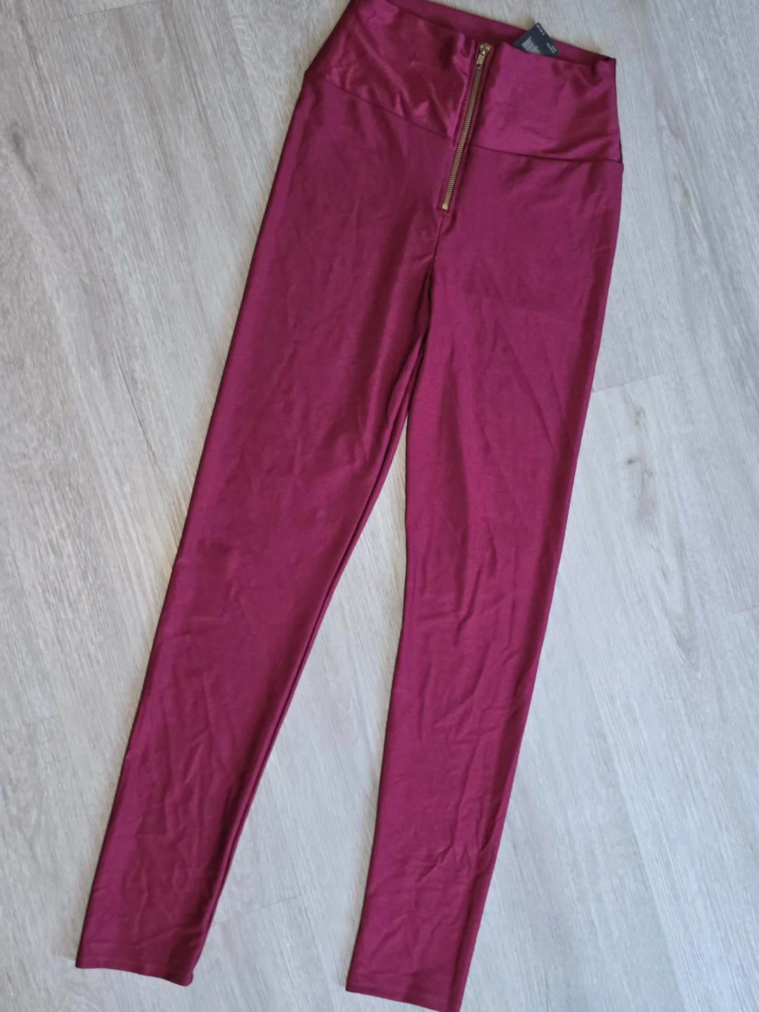 Burgundy High-Waisted Leggings (NEW)