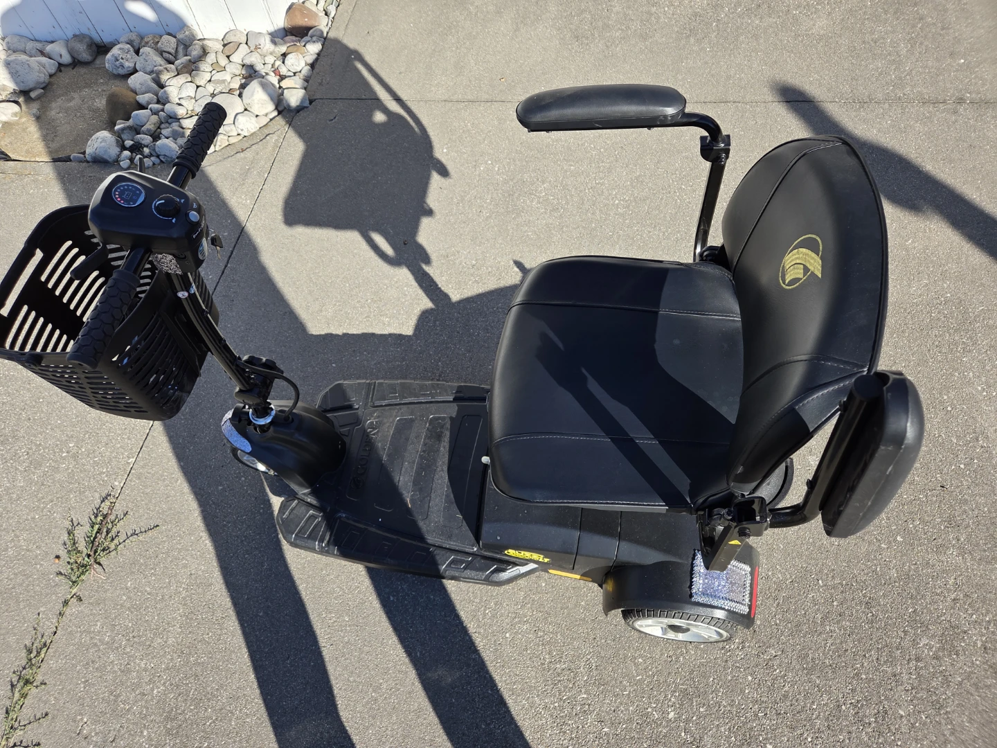 Golden Buzzaround LT Mobility Scooter - photo 4