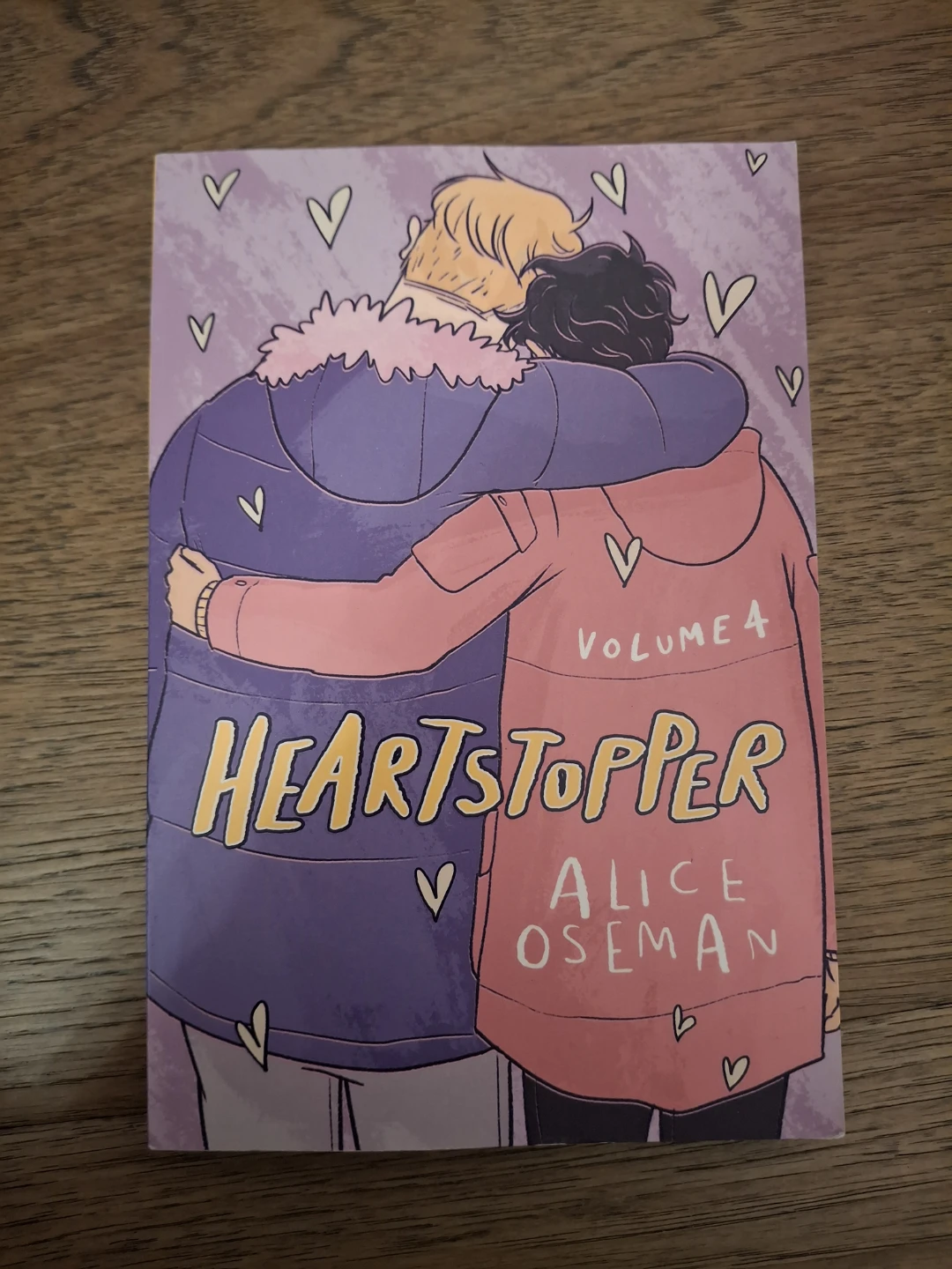 Heartstopper Volumes 1-4 by Alice Oseman - photo 5