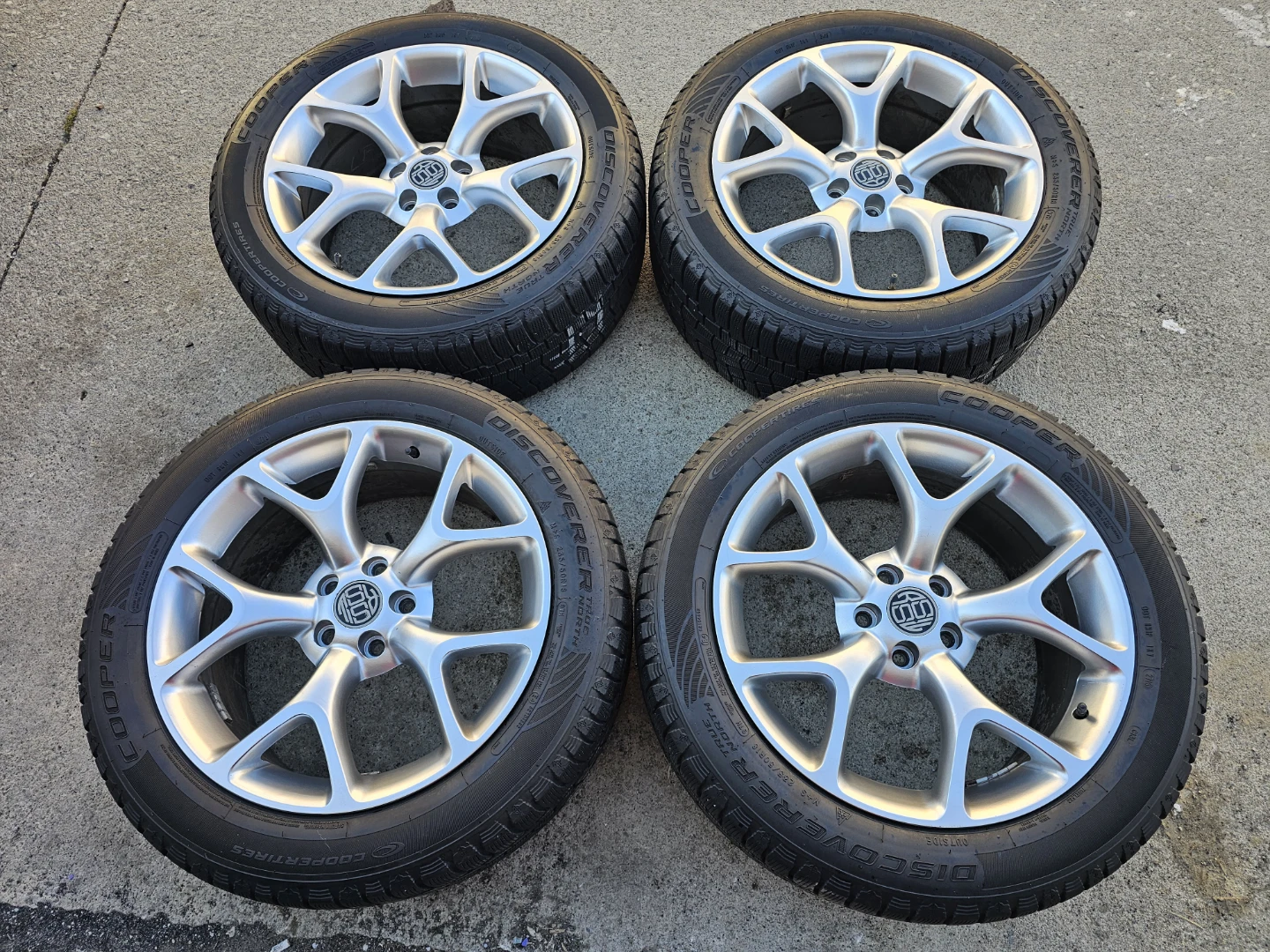 FORD ESCAPE WINTER TIRES ON RIMS 235/50 R18 - photo 5