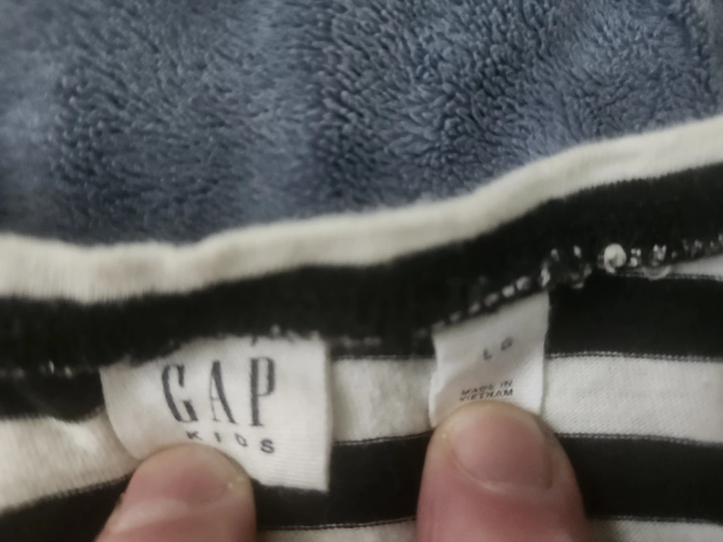 Gap Kids Striped Sequin Heart Long Sleeve Top - photo 3