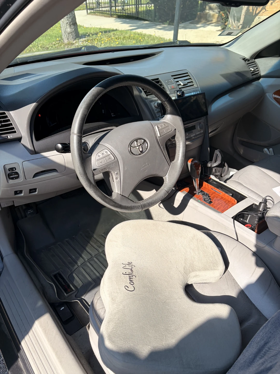 Toyota Camry Hybrid - photo 5