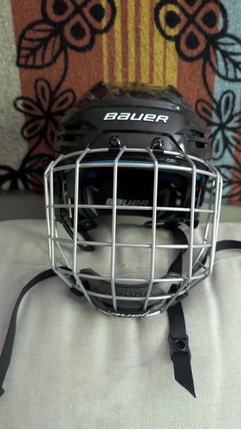 Bauer RE-AKT 55 Hockey Helmet