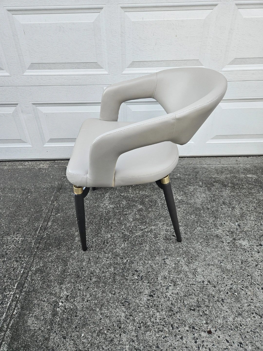 9 barrelback chairs - photo 3