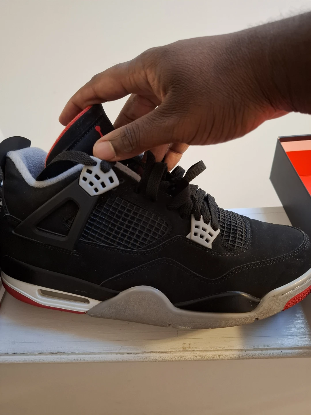 Nike Air Jordan 4 Retro Bred - photo 4