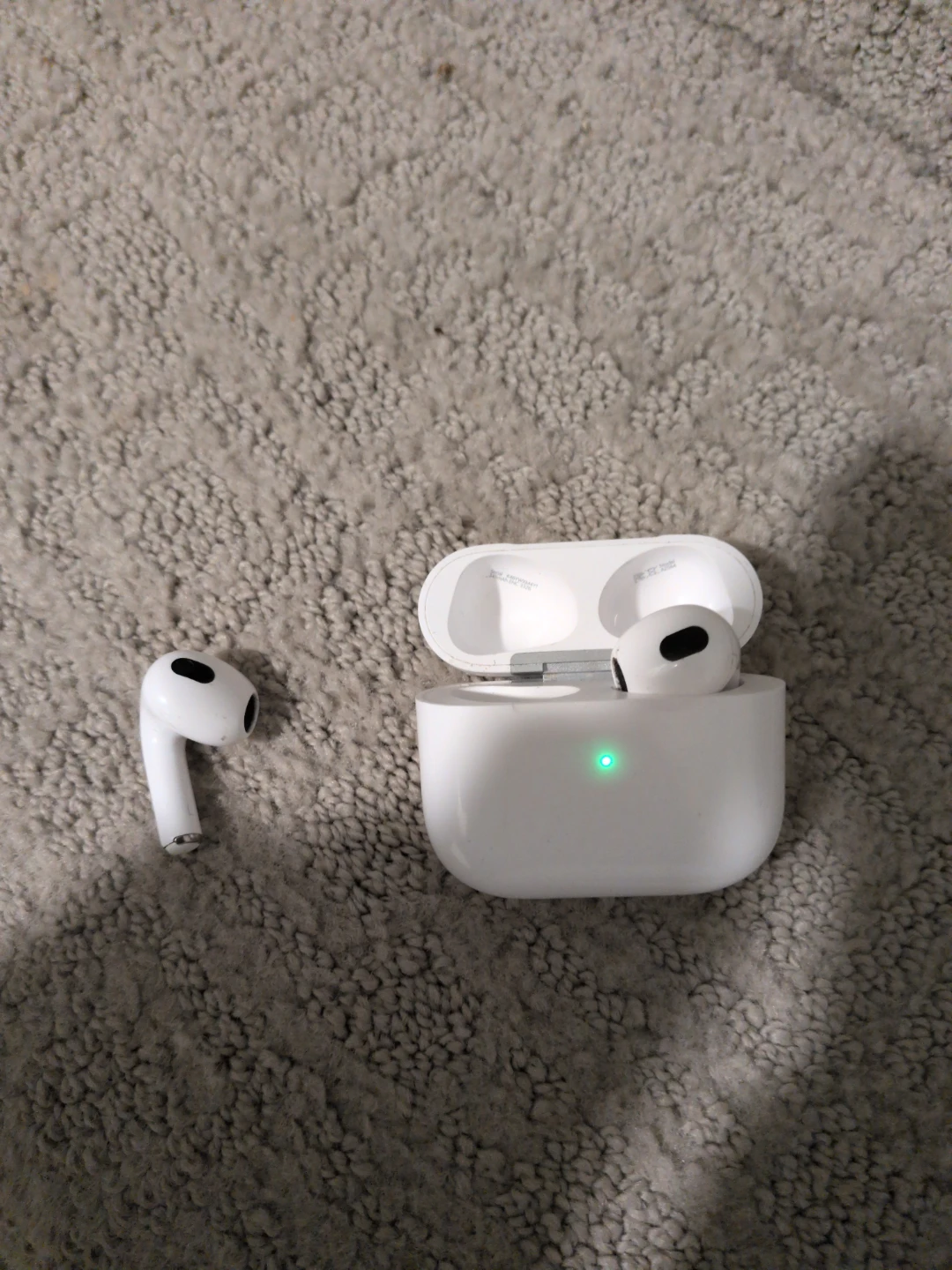 Apple airpod 3 - photo 2