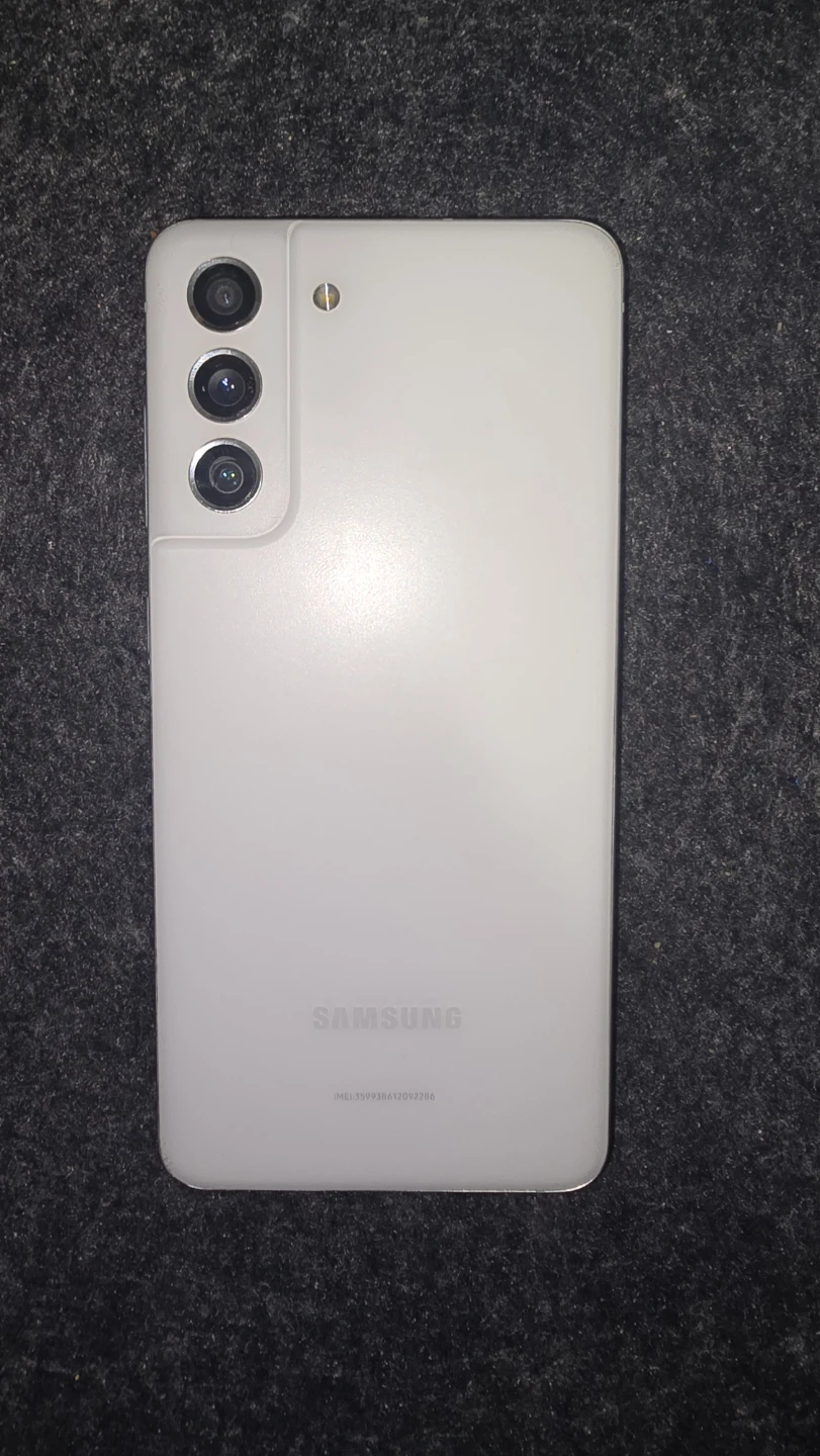 Samsung Galaxy S21 FE White - photo 4