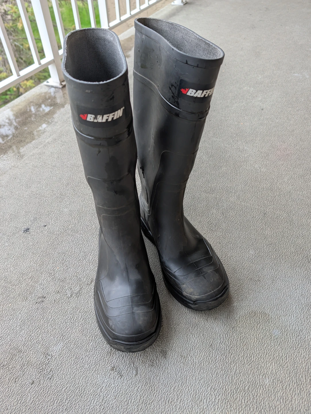Baffin black rubber boots steal toe