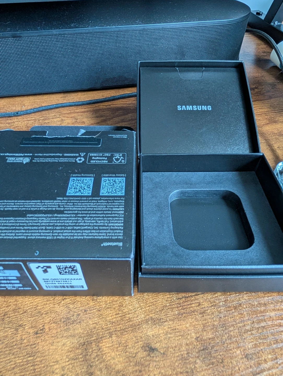 Samsung Galaxy Ring + Wireless Charger Size 11 - photo 4