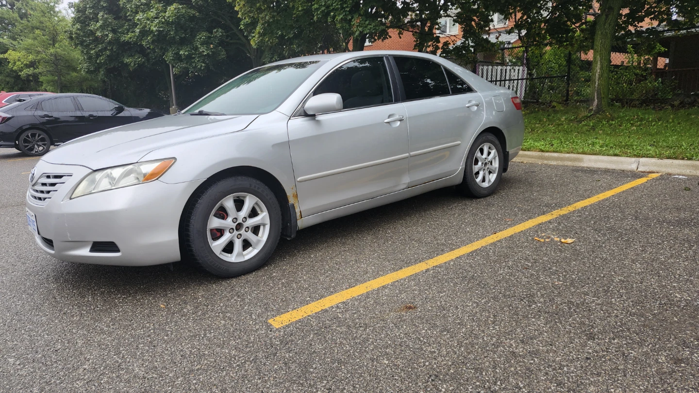 Toyota Camry LE 2009 - photo 4