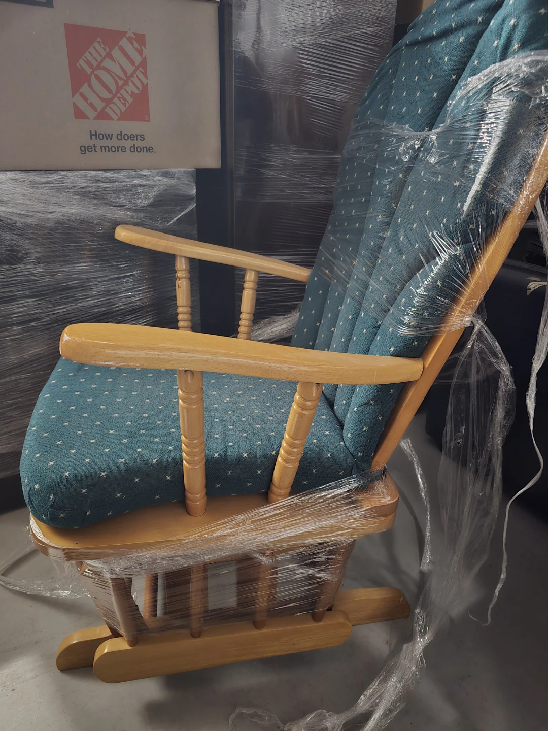 Rocking chair & Foot stool - photo 2