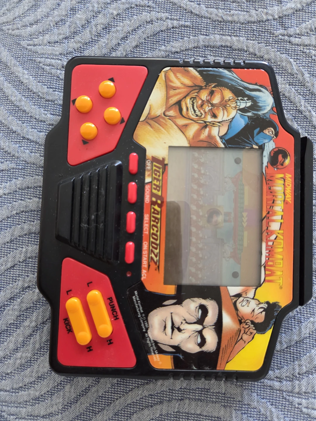 Vintage Tiger Electronics Mortal Kombat Handheld - photo 2