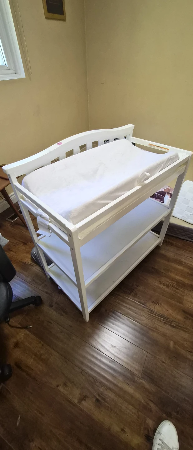 White Baby Changing Table with Pad