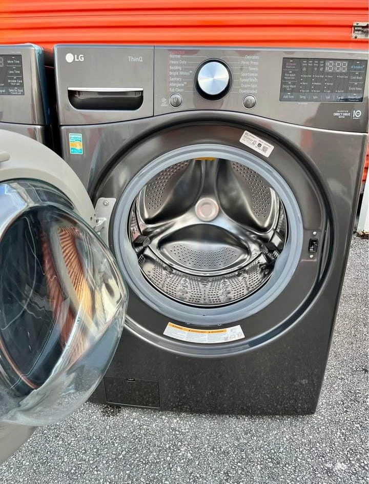 LG ThinQ Washer and Dryer Set - photo 5