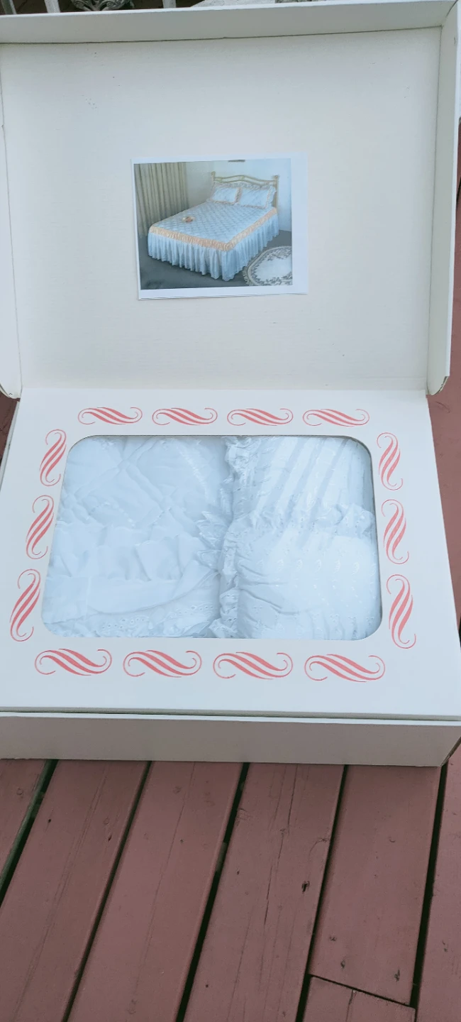 Vintage RBM White Bedspread Set - photo 2