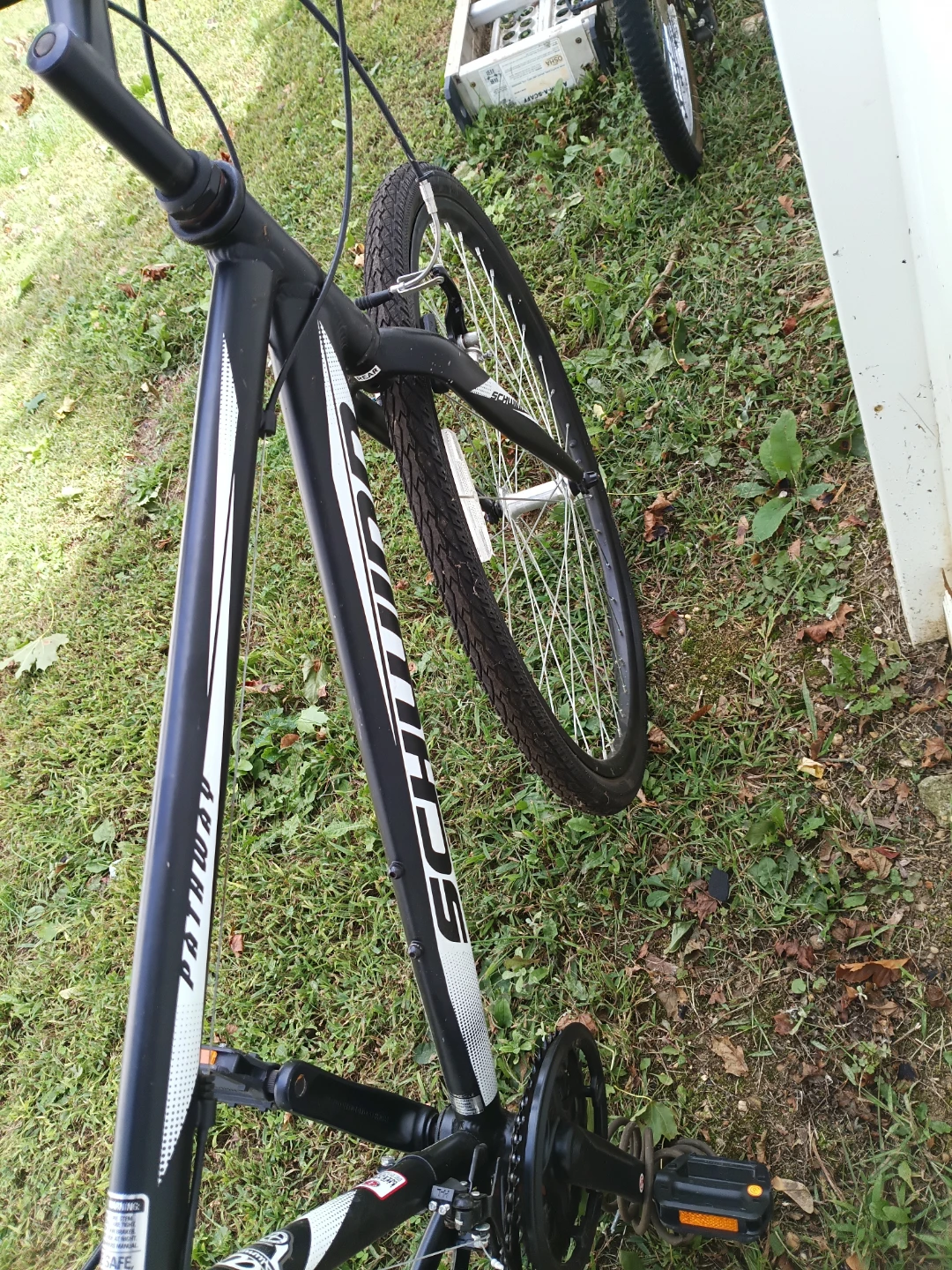 Schwinn pathway bicycle - photo 3