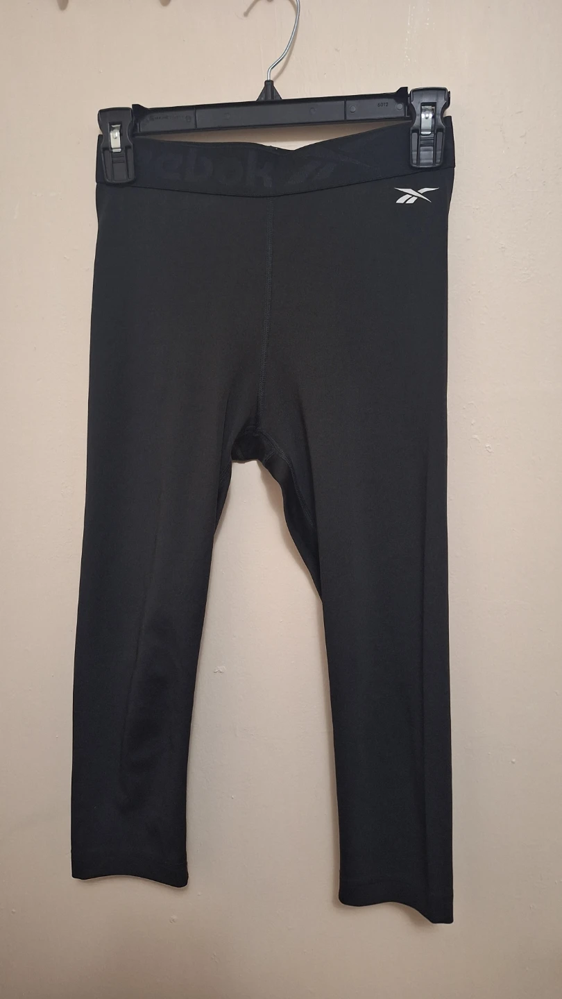 Reebok Capri Leggings Black Size XS