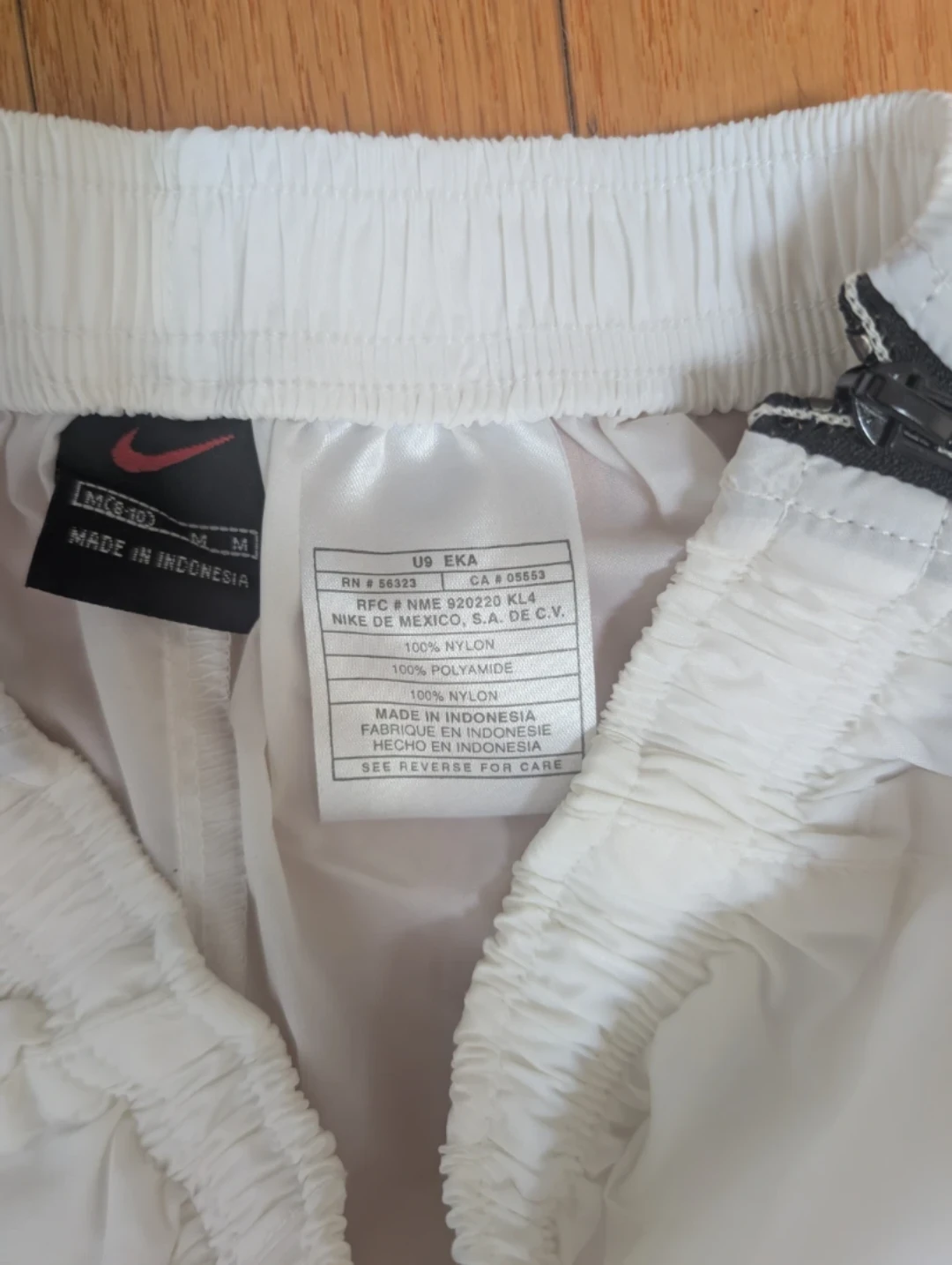 Brand New Nike Women's White Track Pants 🏈 - photo 3