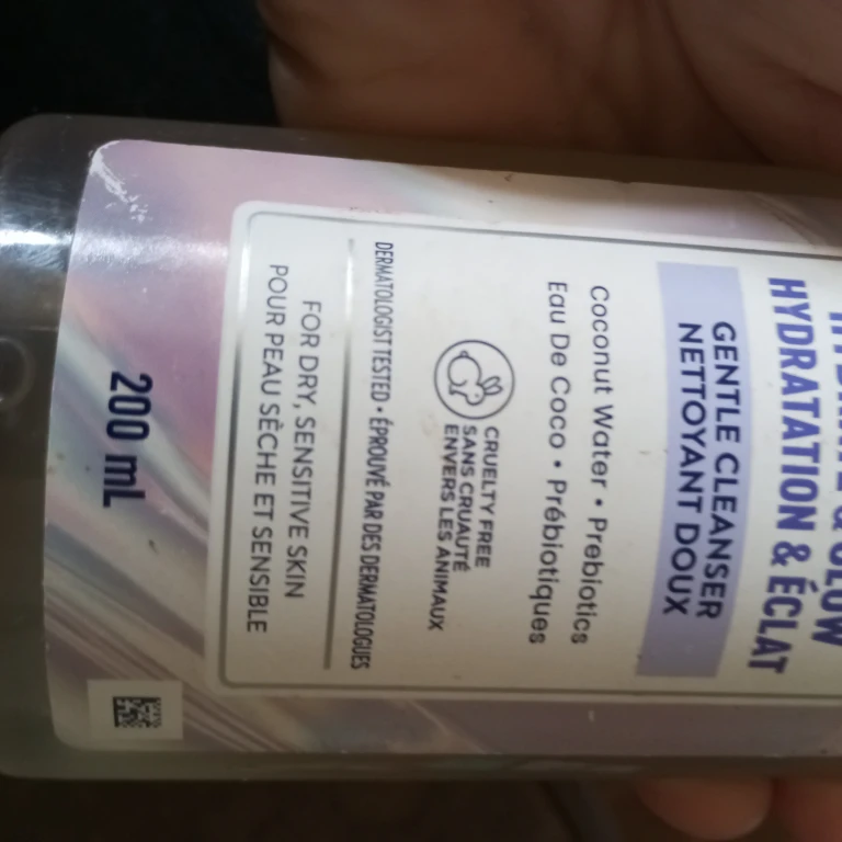 Bioré Hydrate & Glow Gentle Cleanser - photo 2