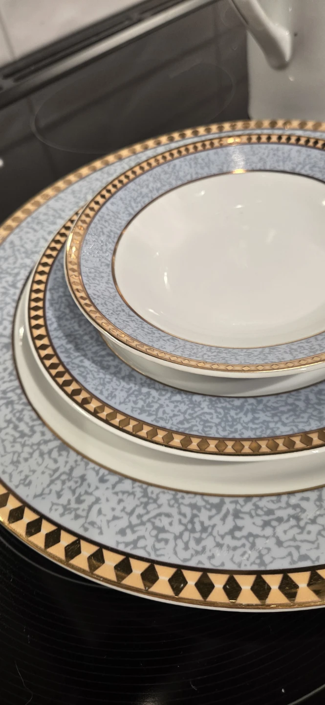 Yamasen Fine Porcelain Tea Set with 24K Gold Detail