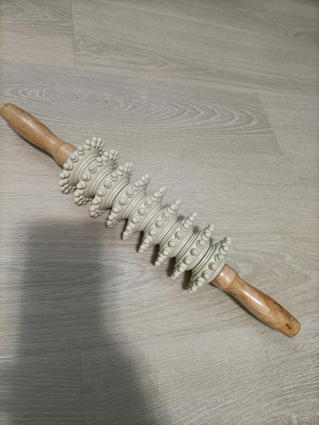 🏈Wooden Spiked Massage Roller