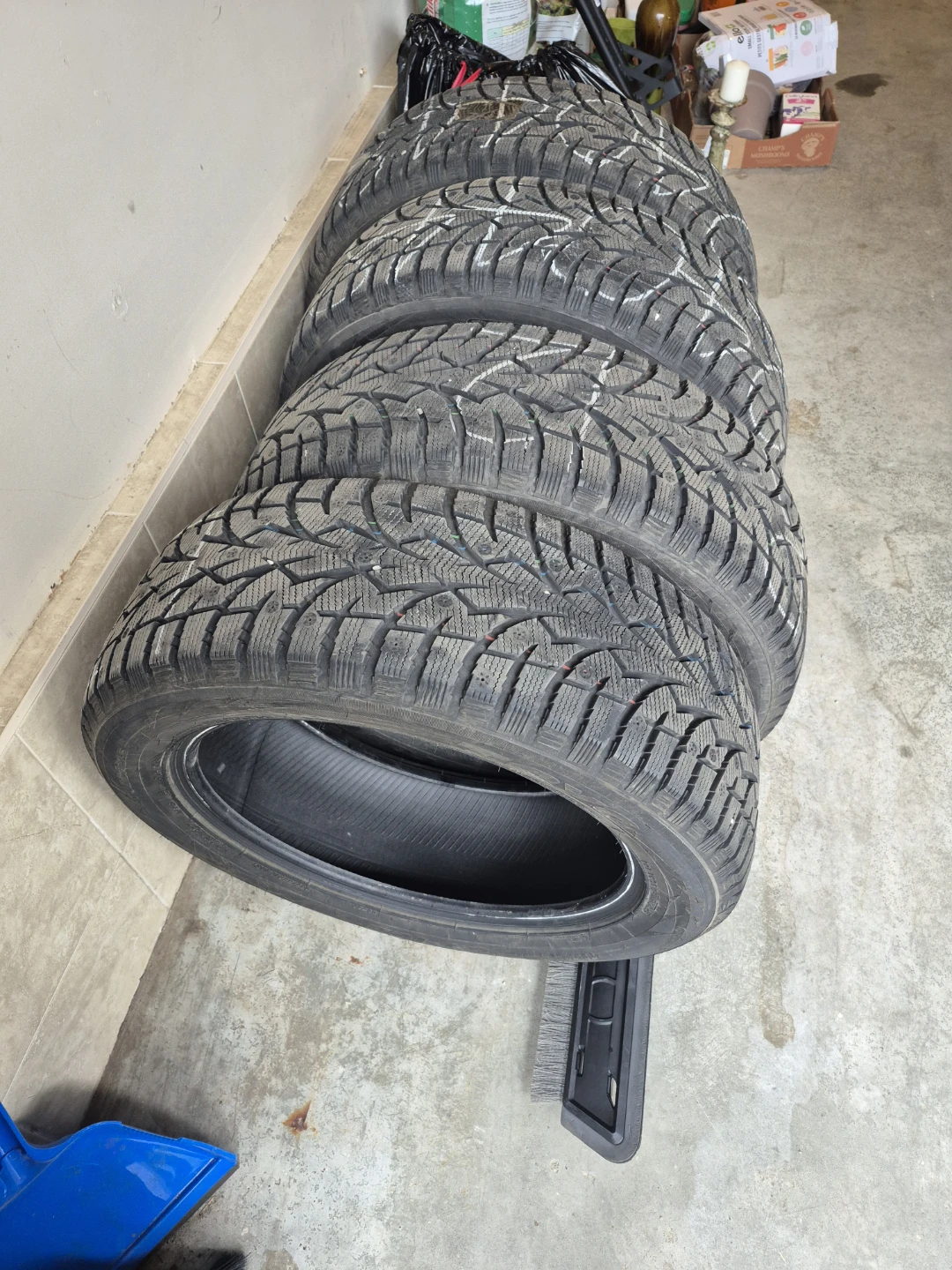 Tires - photo 2