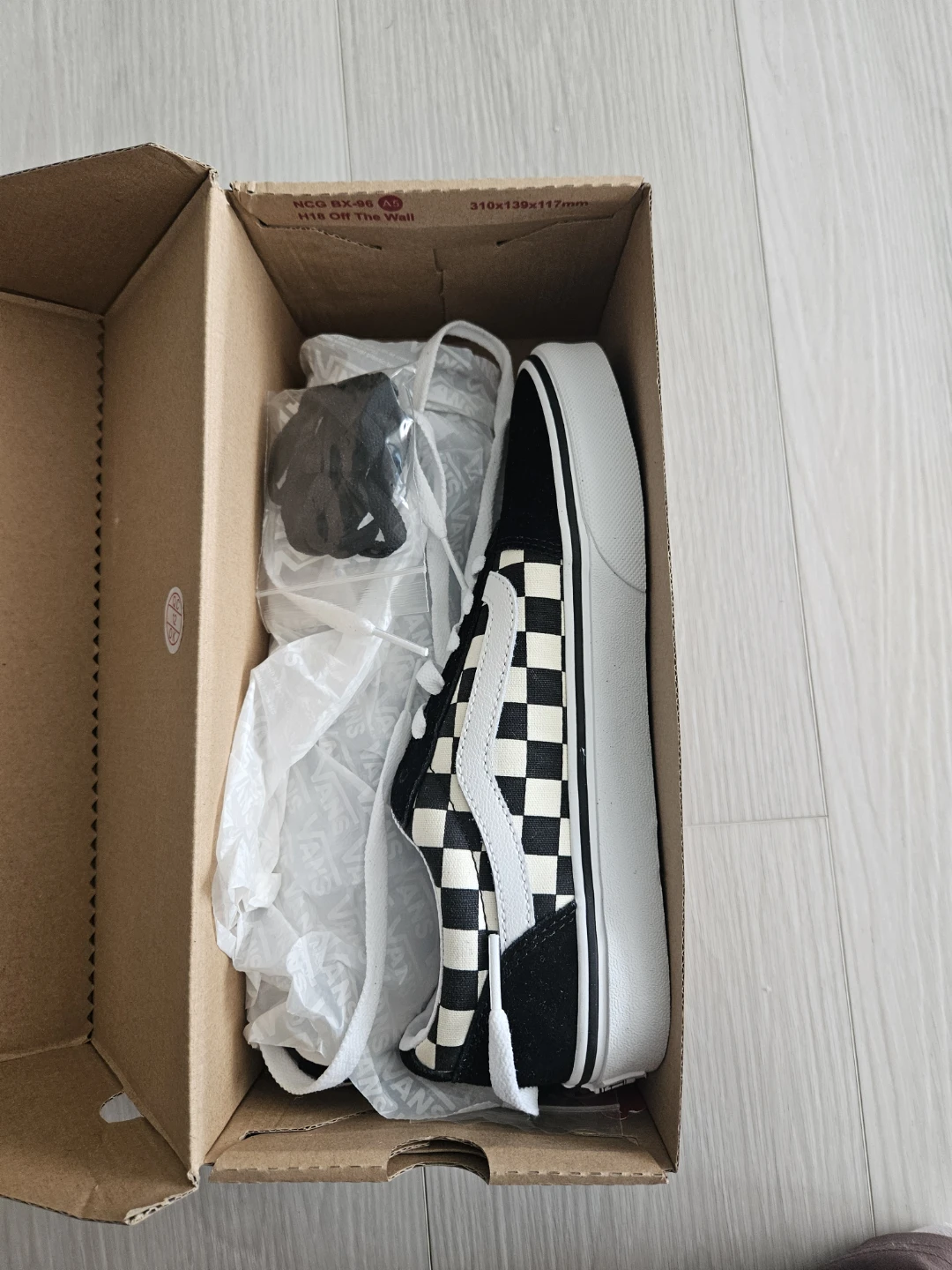 Vans Ward Checkerboard Shoes - Women's Size 8