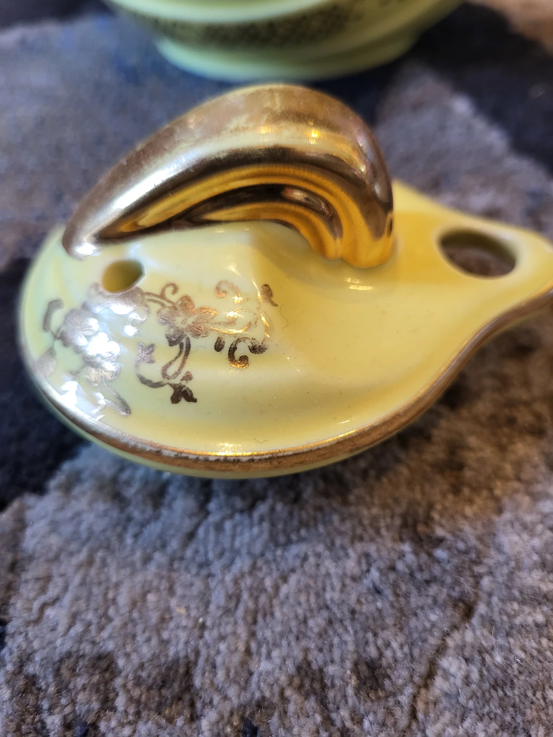 Hall Pottery 6 Cup Teapot Yellow and Gold - photo 2