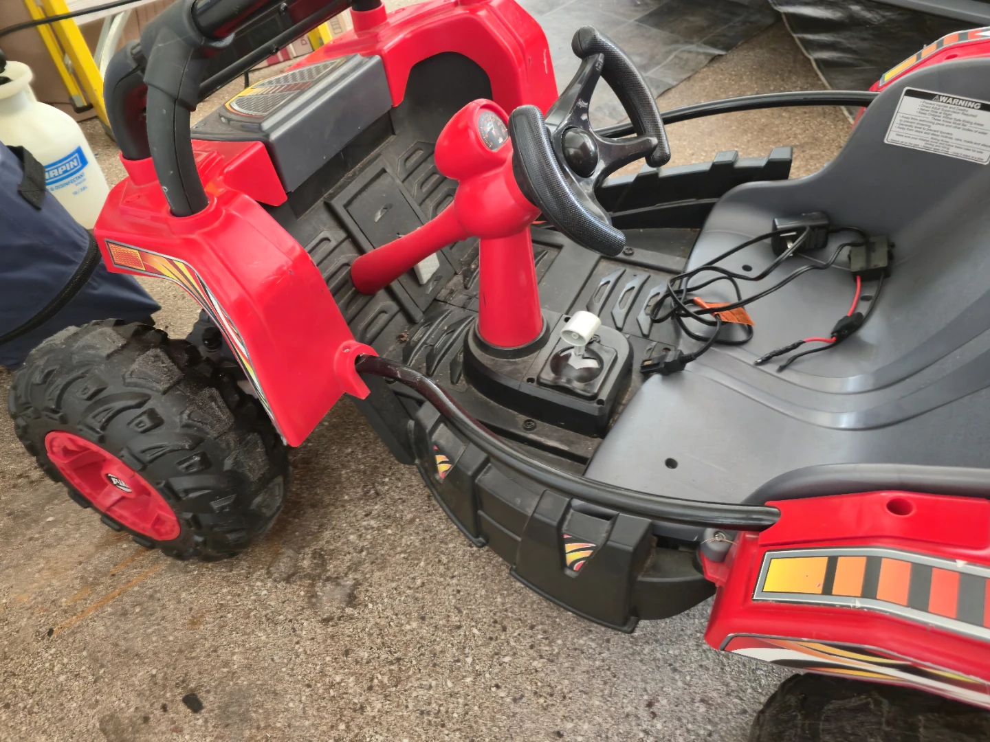 Power Wheels Kids 4-Wheel Ride-On UTV + Battery & Charger - photo 3