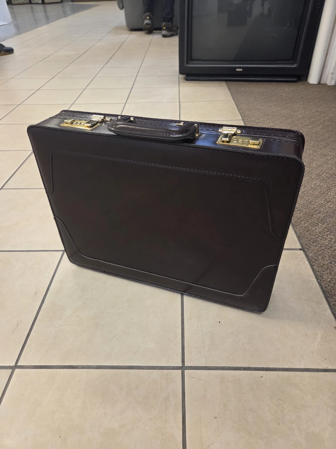 Vintage Leather Briefcase - photo 2