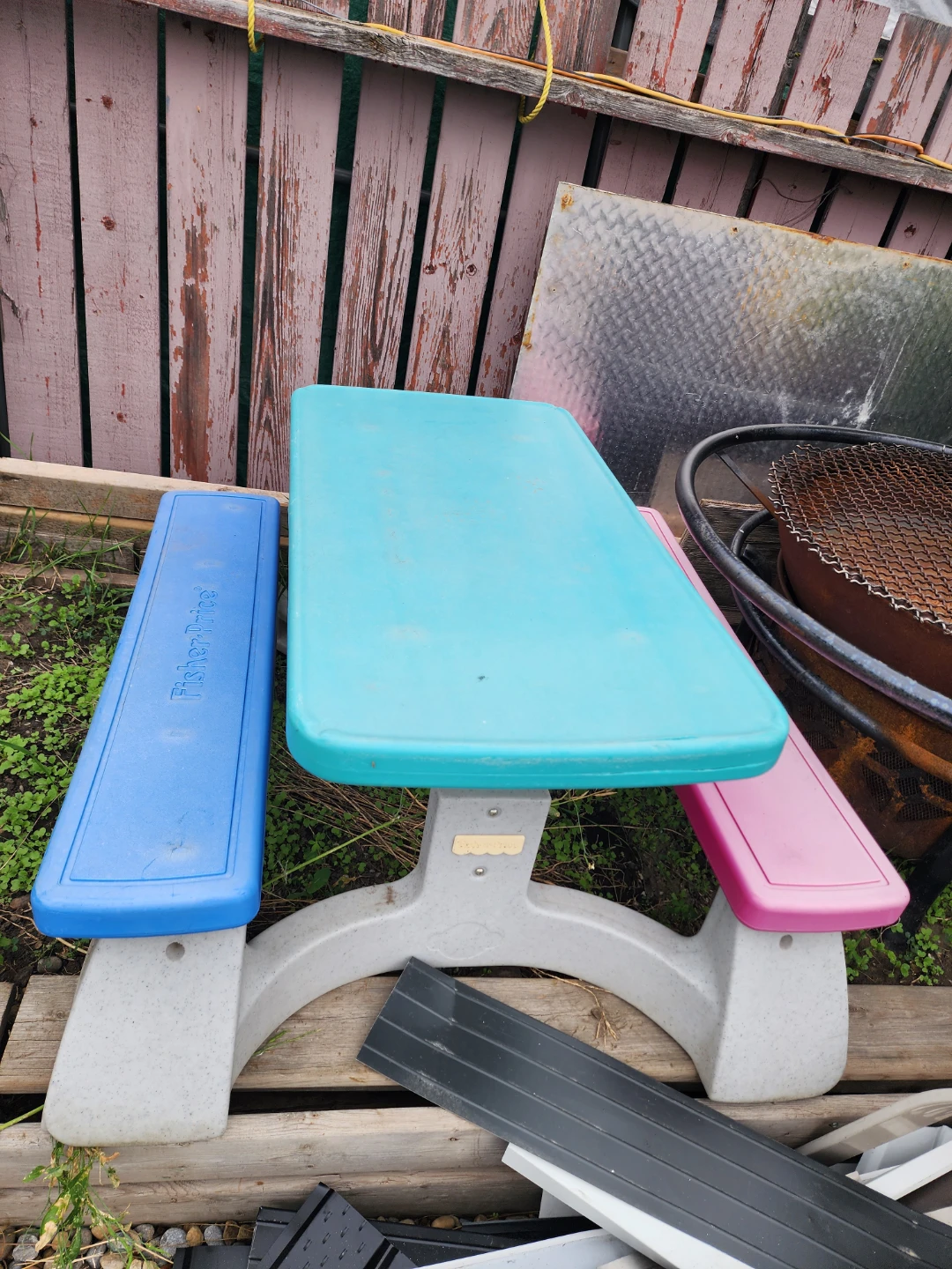 Fisher-Price Kids Picnic Table