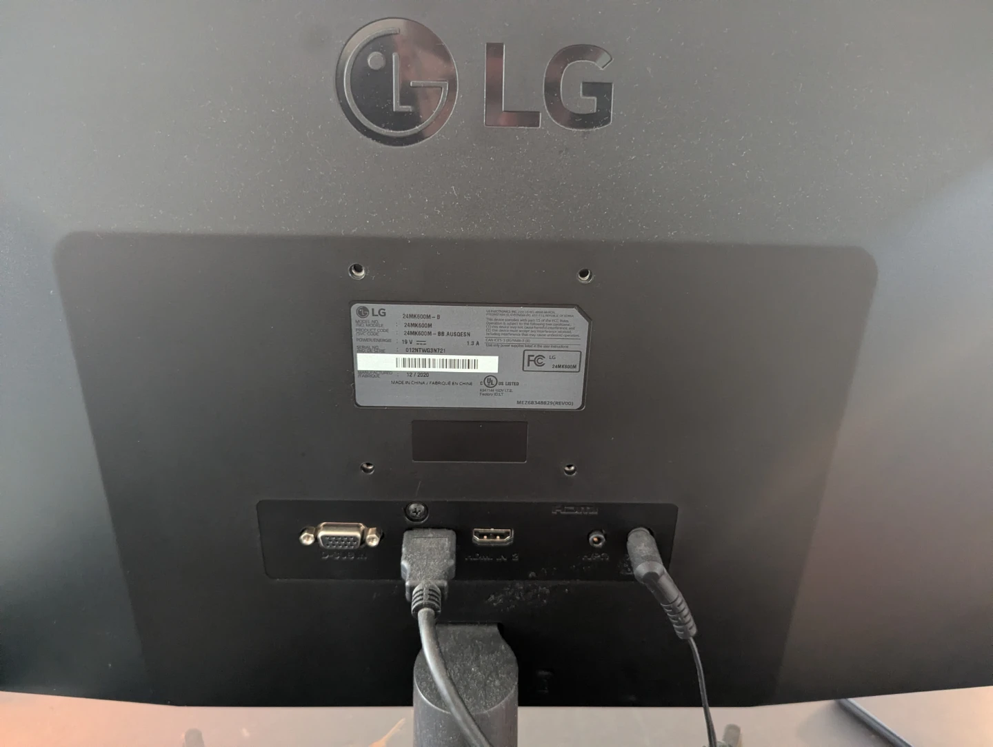 LG  24-inch Monitor - photo 3
